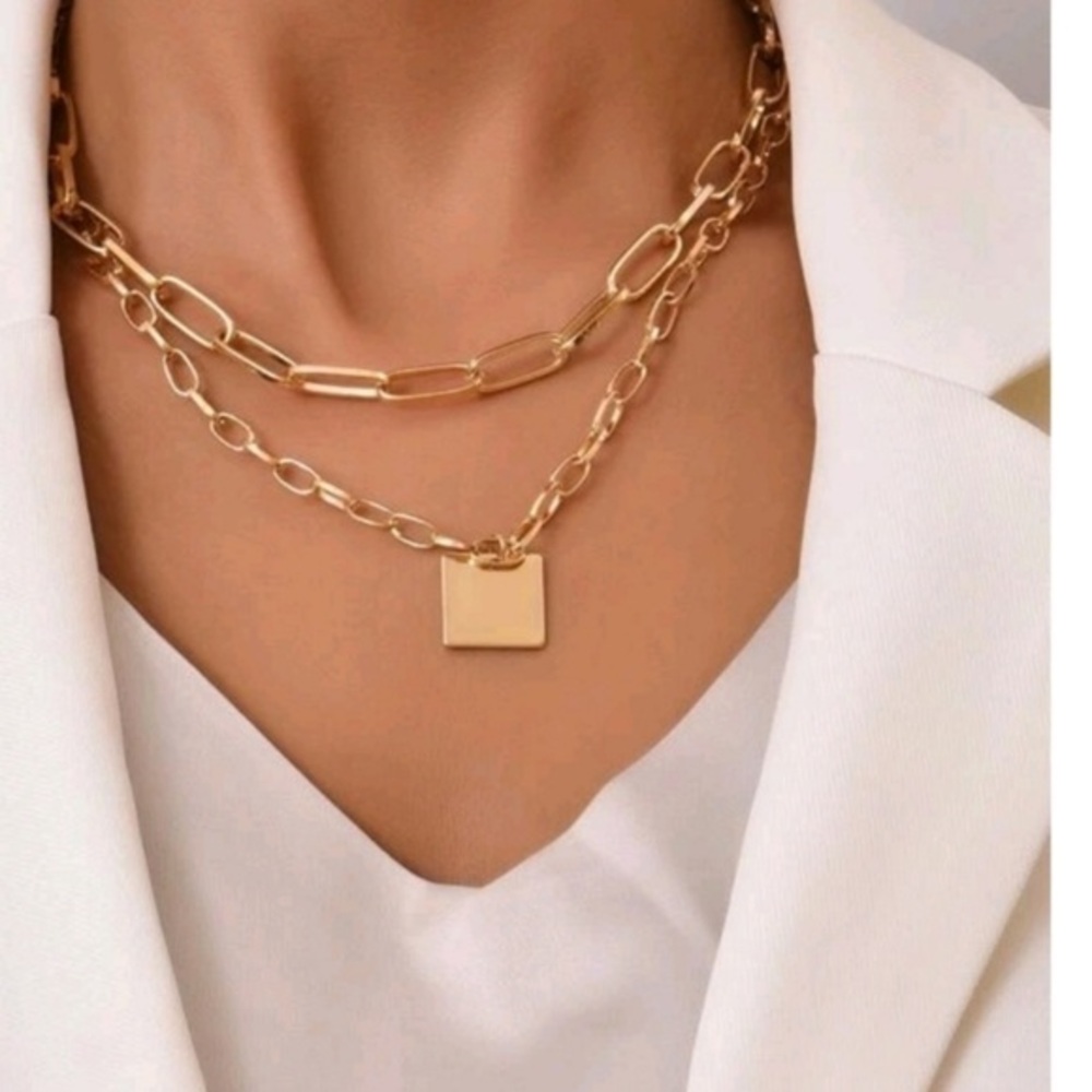 Anthropologie Minimalist Chunky Paperclip Layered Necklace Square✅